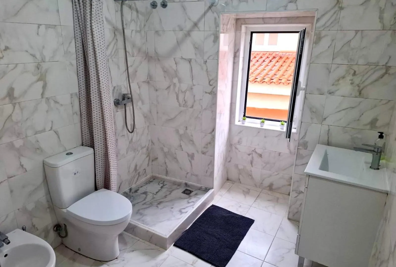 Helle Und Gemuetliche Wohnung Im Zentrum Lissabon Portugal