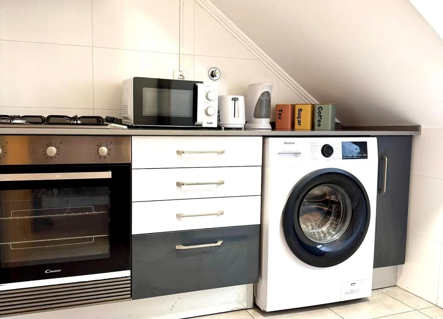 Apartment Helle Und Gemuetliche Wohnung Im Zentrum Lisbon